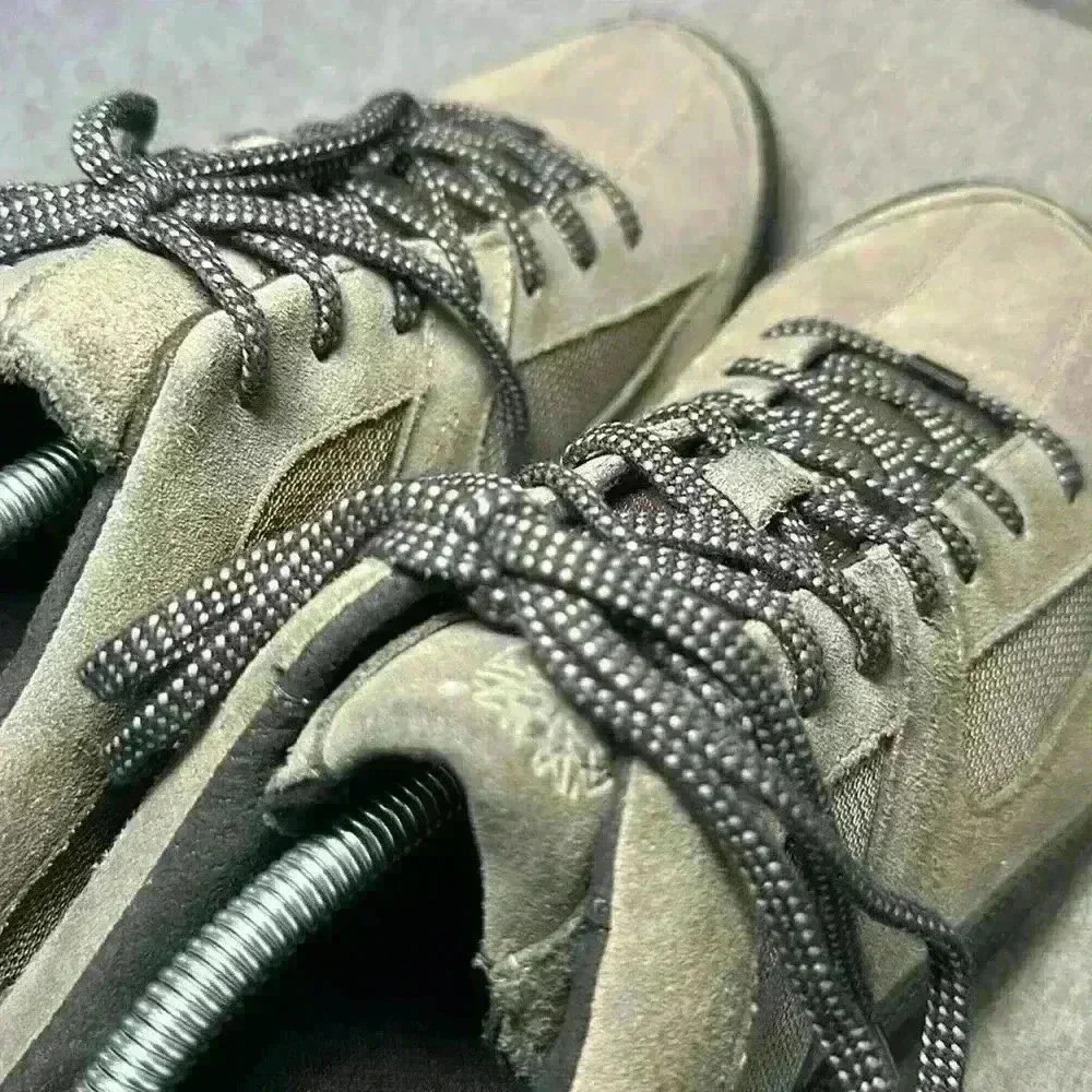 Timberland Men’s Gray Leather Lace Up Casual Woodland Sneaker Men’s Size 13